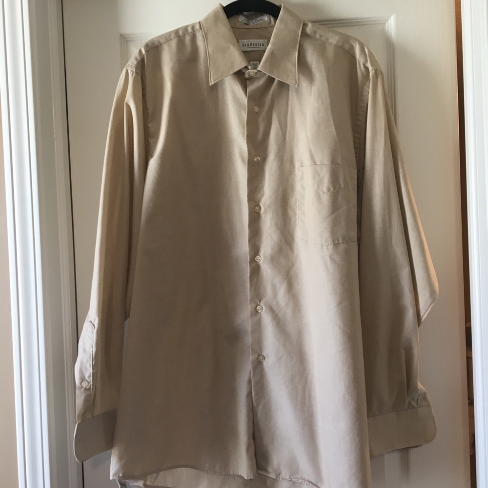 Men’s Van Heusen dress shirt size L